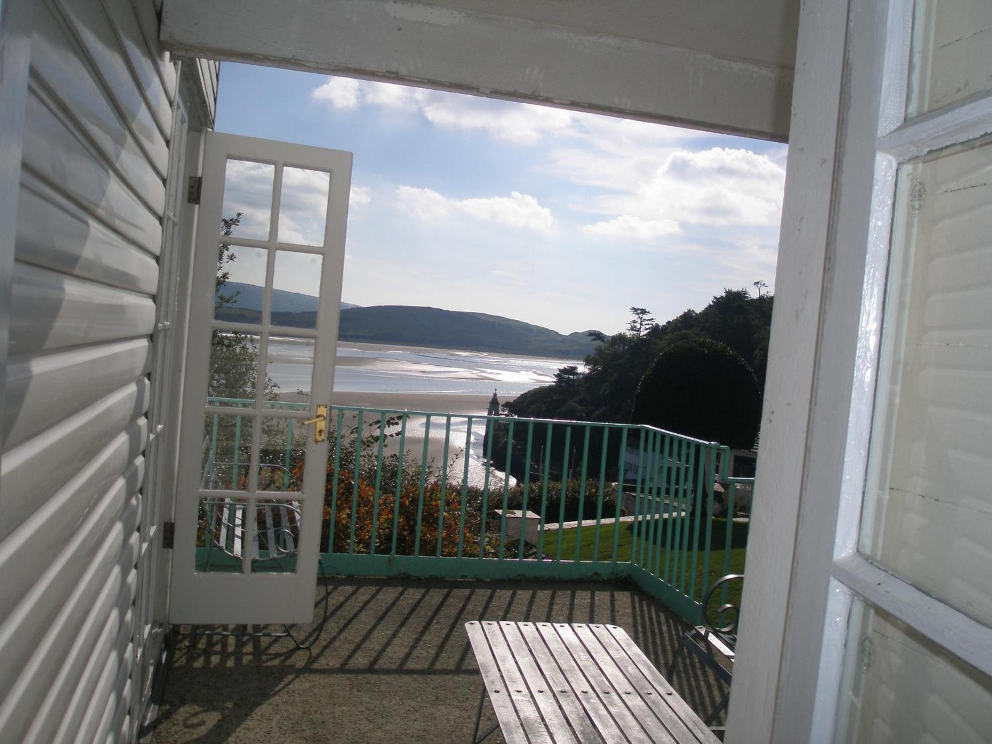 Portmeirion Village & Castell Deudraeth Porthmadog Exterior foto