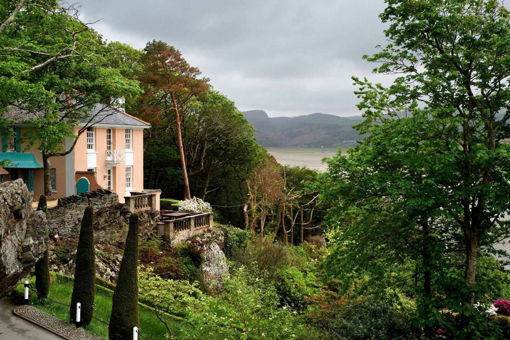 Portmeirion Village & Castell Deudraeth Porthmadog Exterior foto
